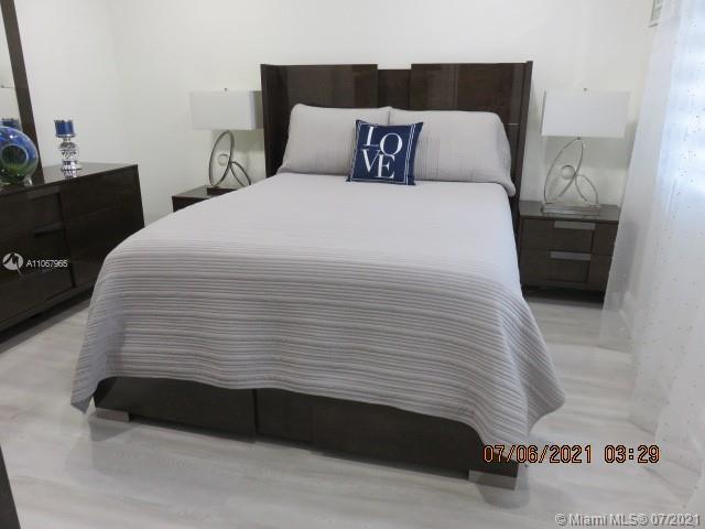 WEITZER SERENA LAKES TOWN - Residential