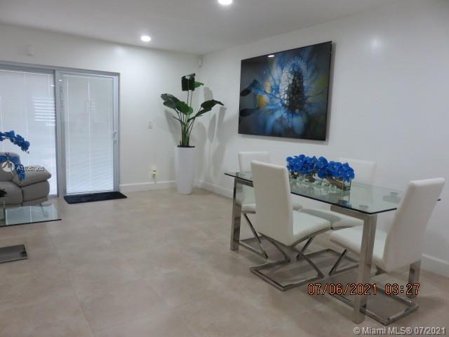 WEITZER SERENA LAKES TOWN - Residential