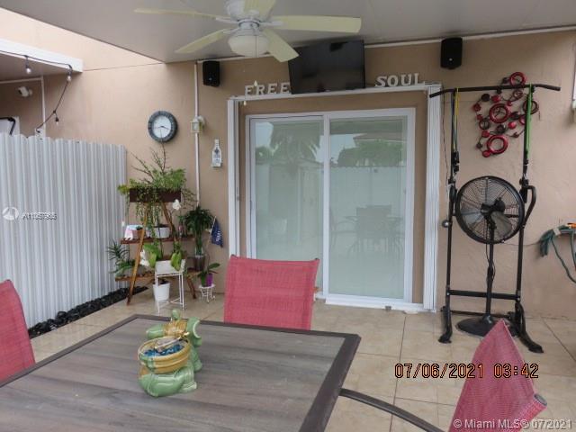 WEITZER SERENA LAKES TOWN - Residential