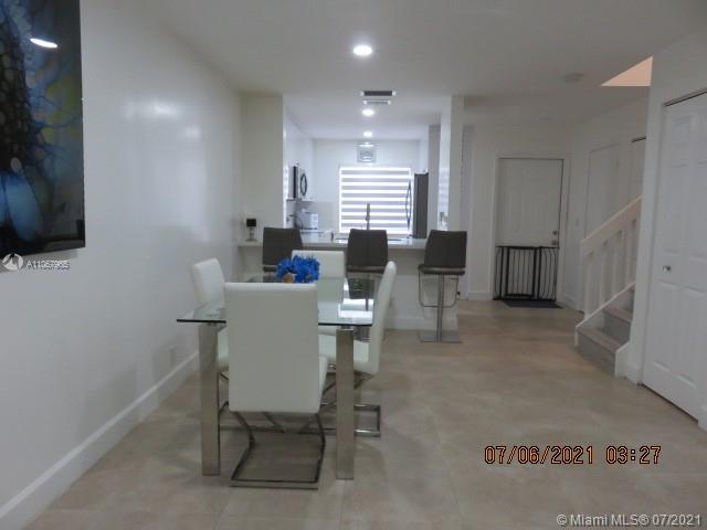 WEITZER SERENA LAKES TOWN - Residential