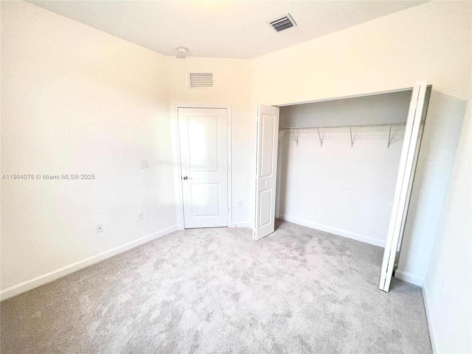 SIENA RESERVE - Residential