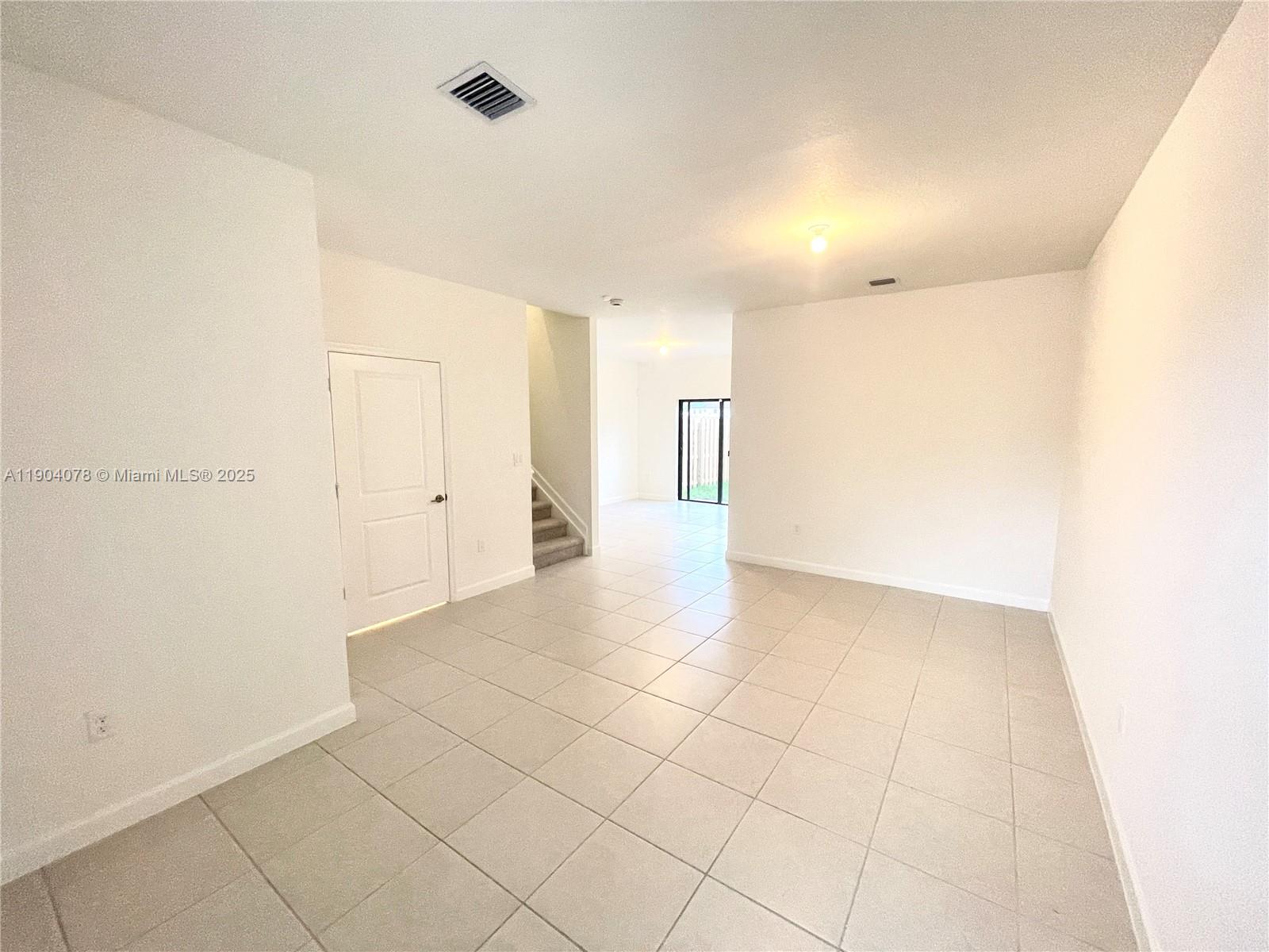 SIENA RESERVE - Residential