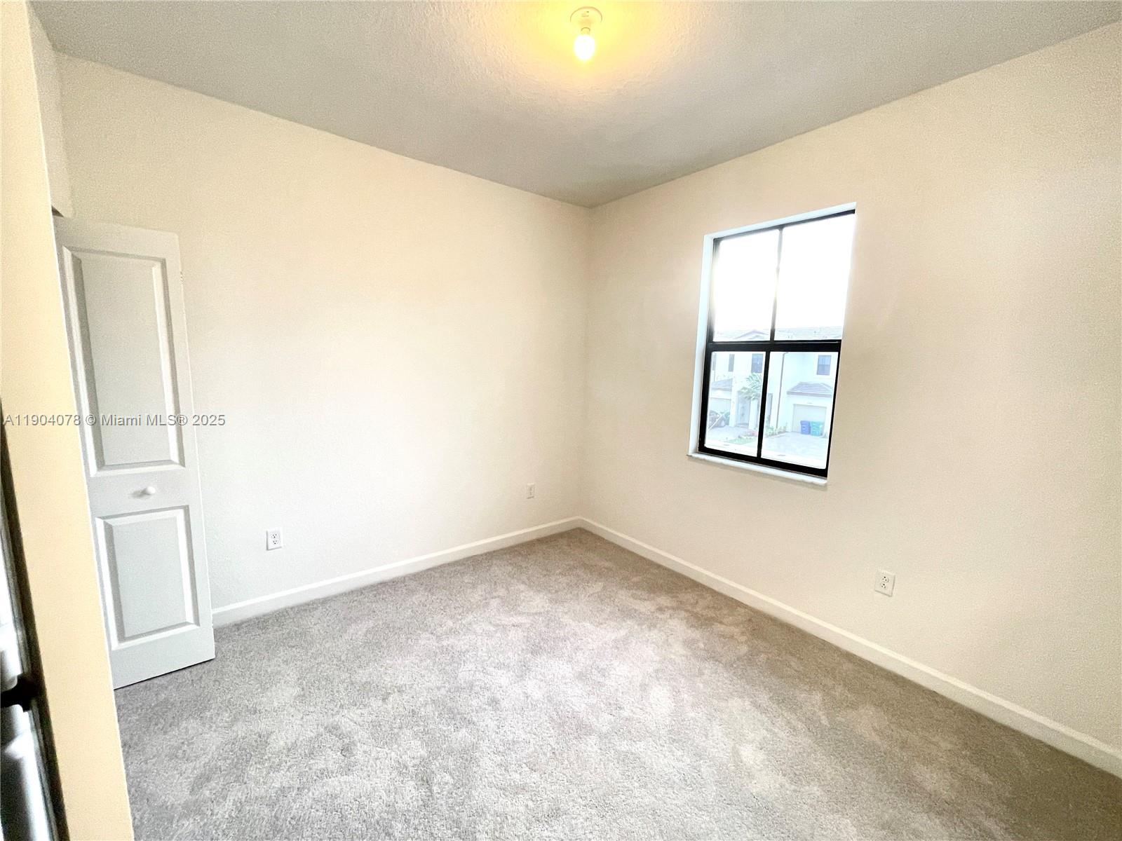 SIENA RESERVE - Residential