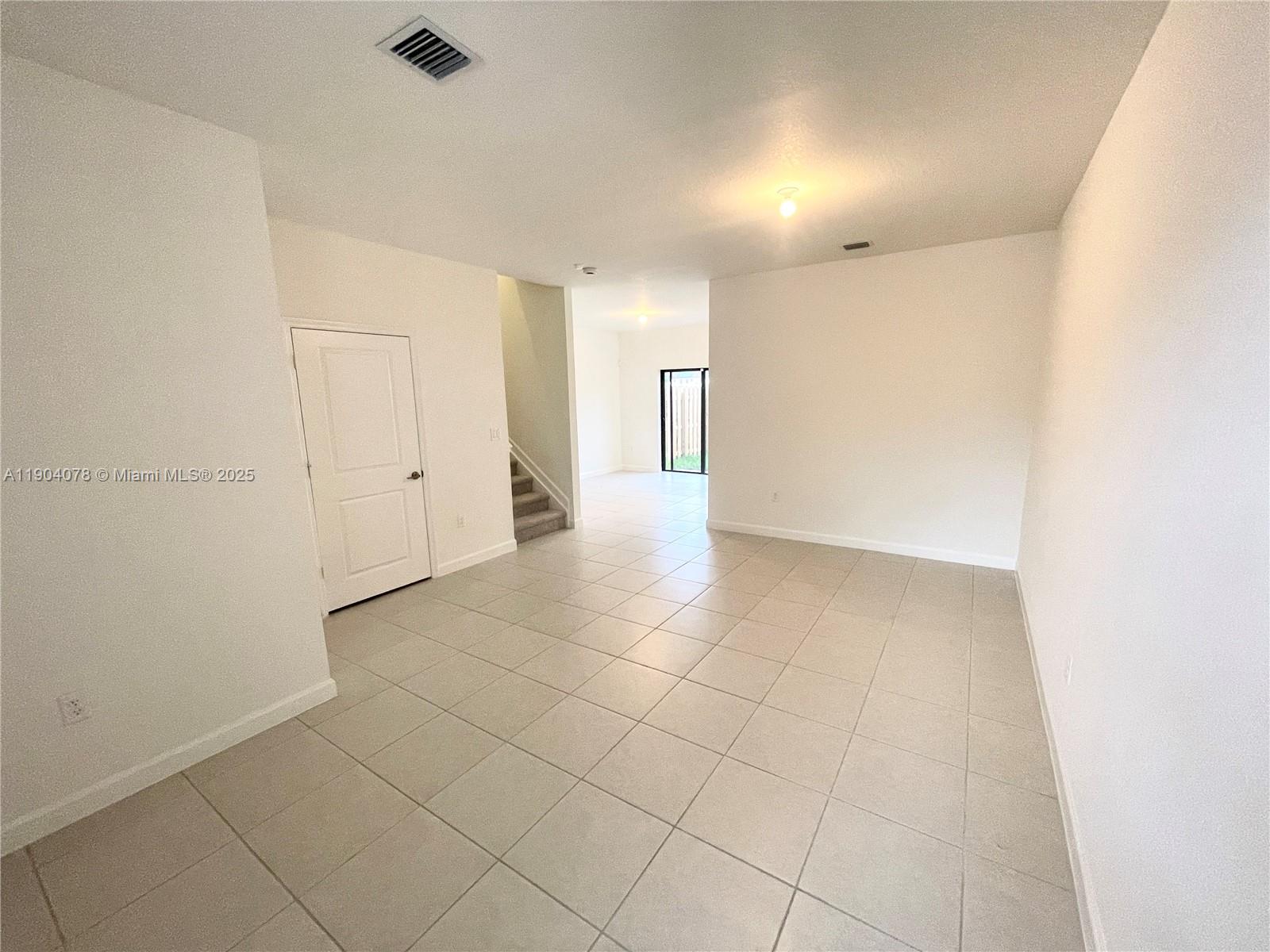 SIENA RESERVE - Residential