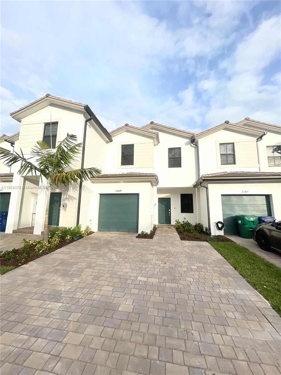 SIENA RESERVE - Residential