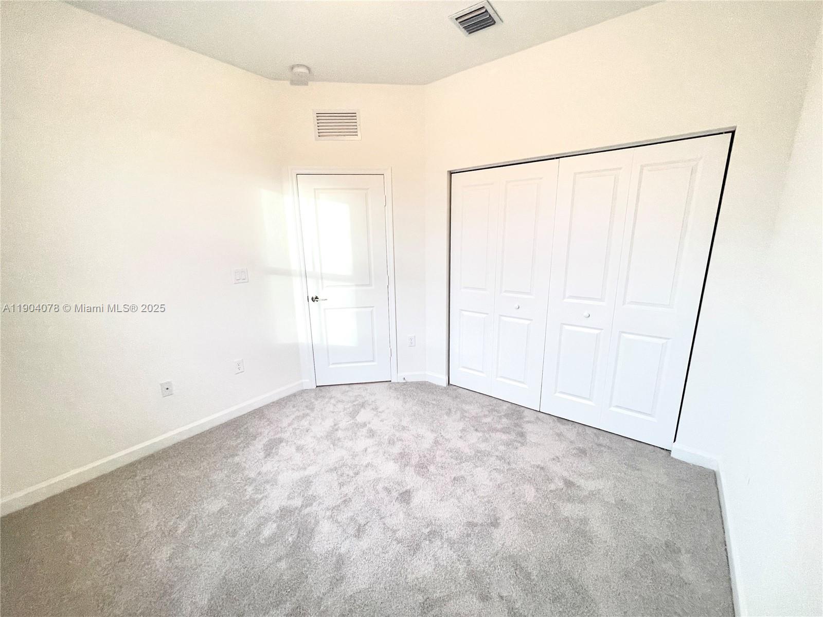 SIENA RESERVE - Residential