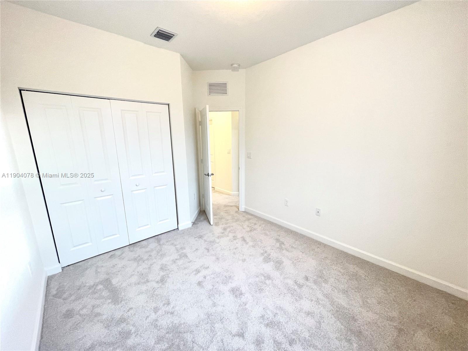 SIENA RESERVE - Residential