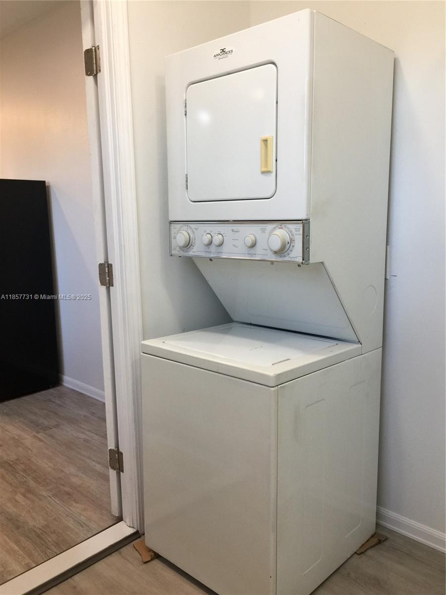 NICE OPORTUNITY, NICE AREA IN MIAMI,LAUNDRY INCLUED.JUST FOR ONE PERSON