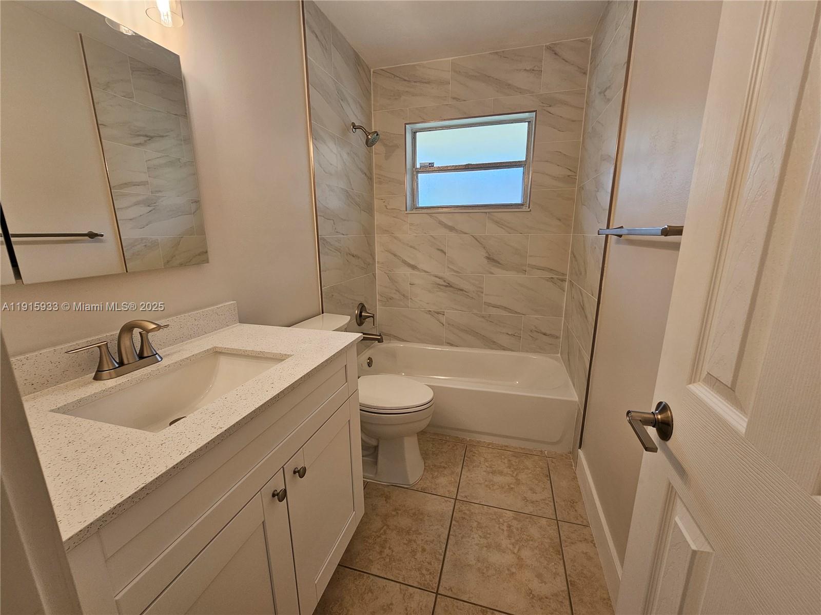 HOLLYWOOD TERRACE - Residential Lease