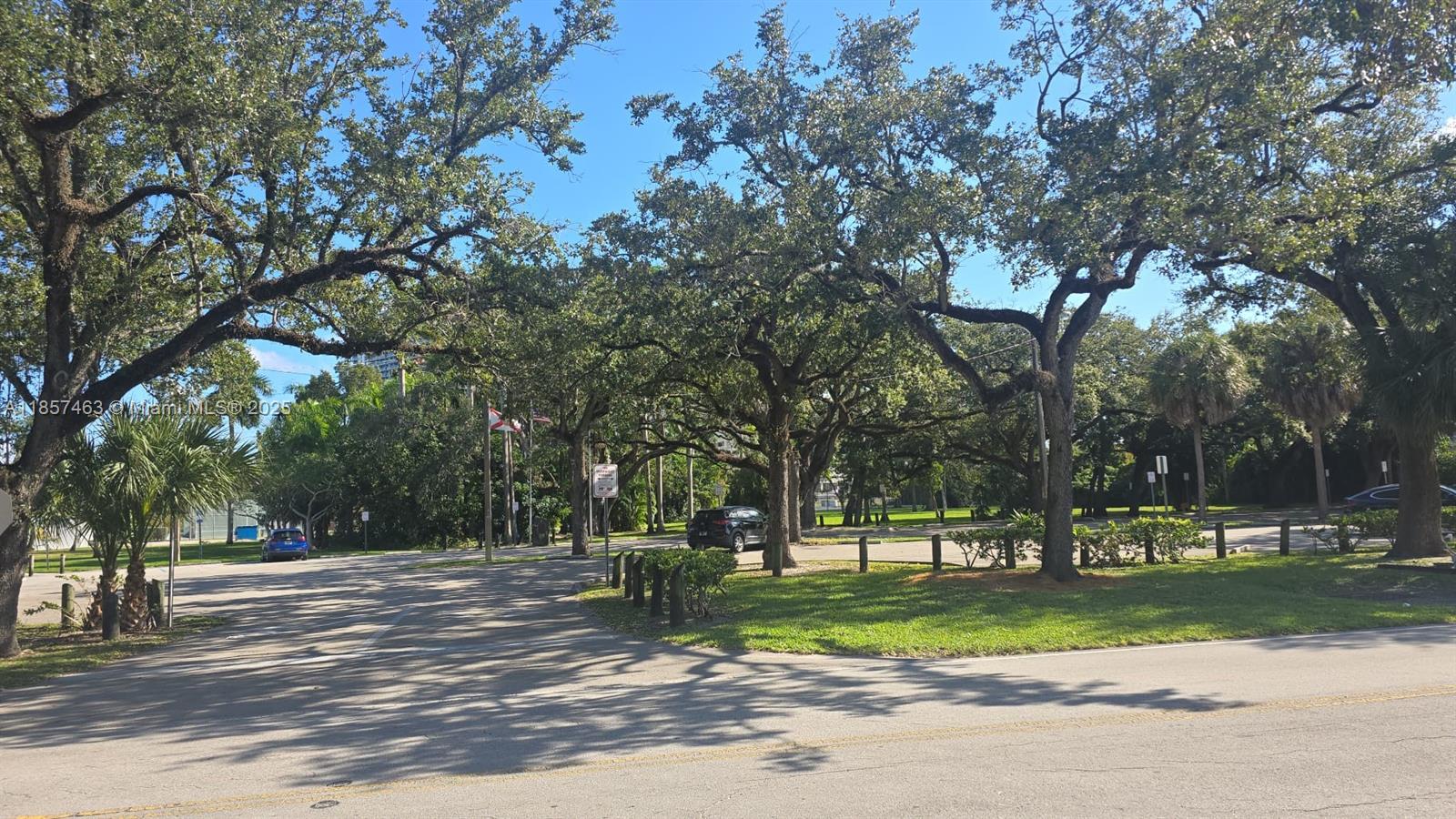 WOODSIDE APTS CONDO - Residential