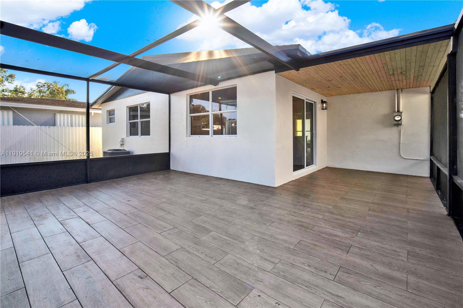 DOWNER PALMS DIV NO 1 - Residential