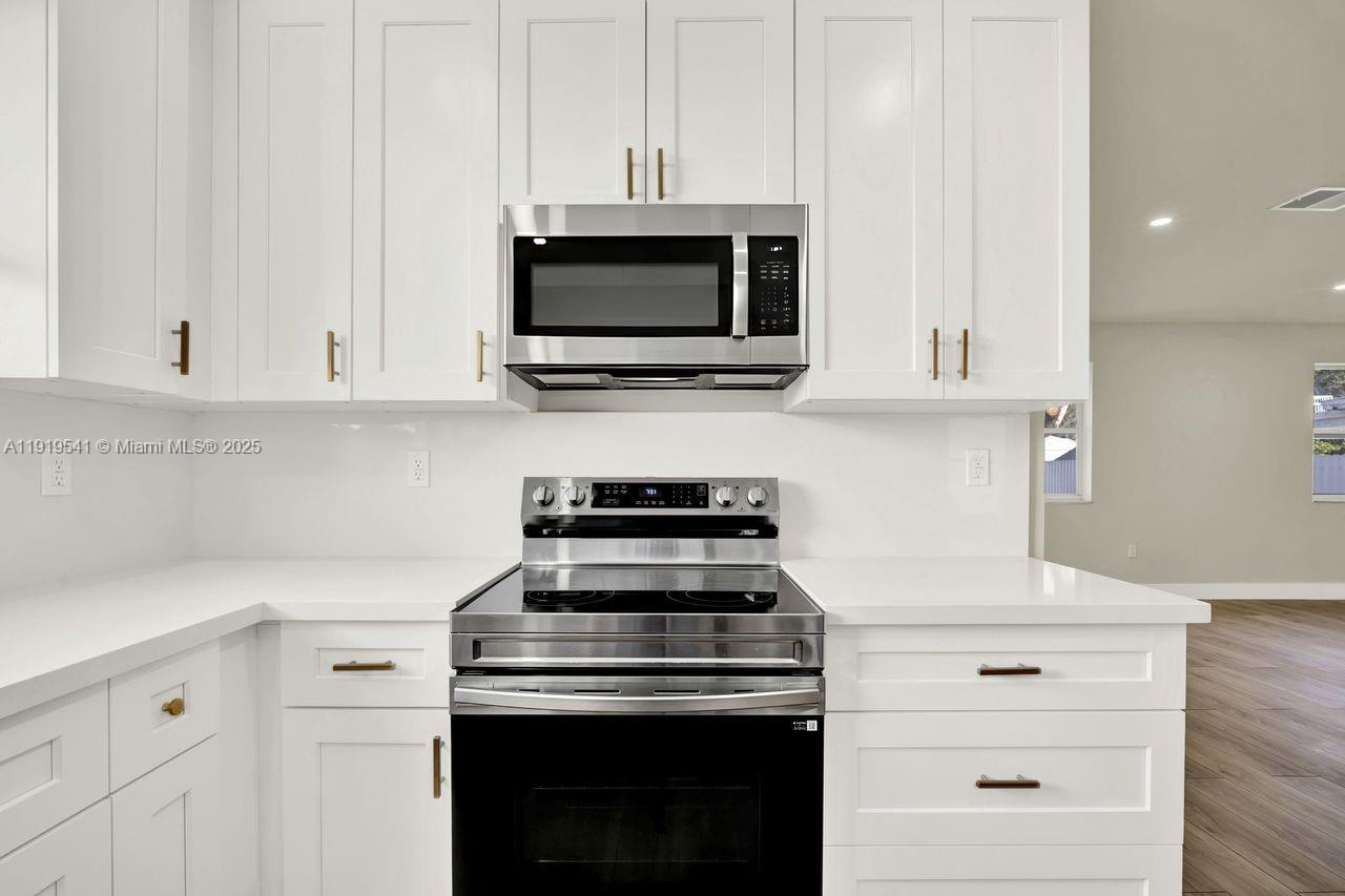 DOWNER PALMS DIV NO 1 - Residential