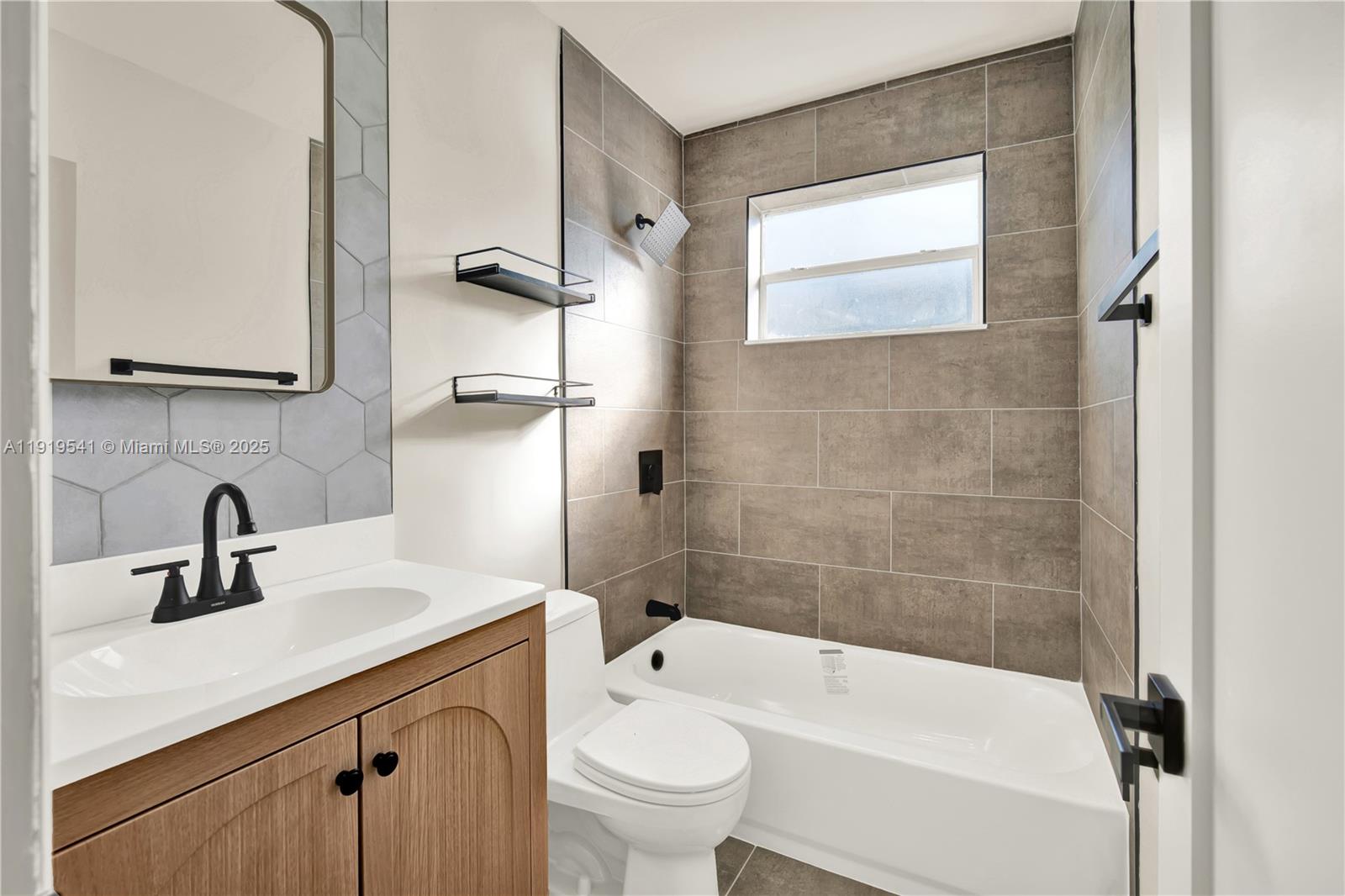 DOWNER PALMS DIV NO 1 - Residential