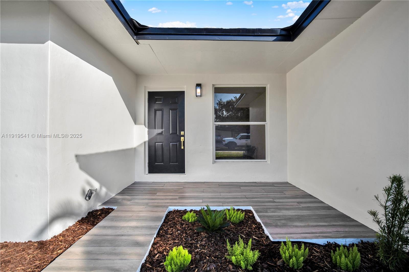 DOWNER PALMS DIV NO 1 - Residential