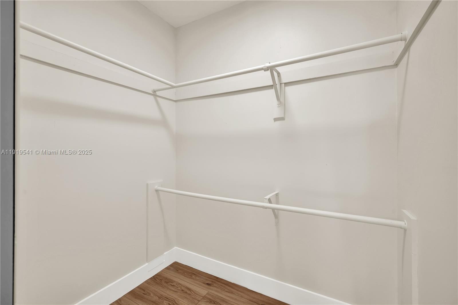 DOWNER PALMS DIV NO 1 - Residential