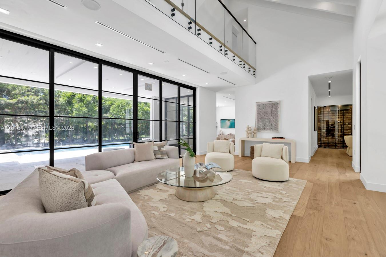 1220 S Alhambra Cir