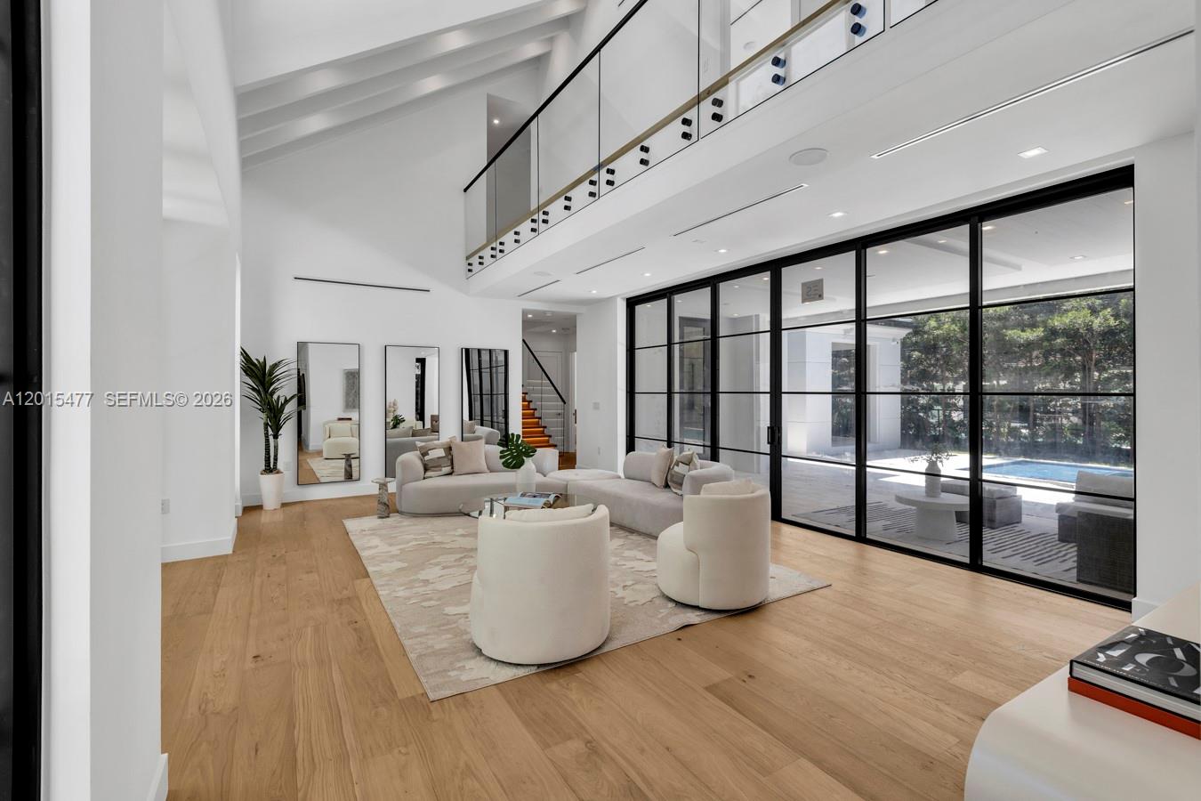1220 S Alhambra Cir