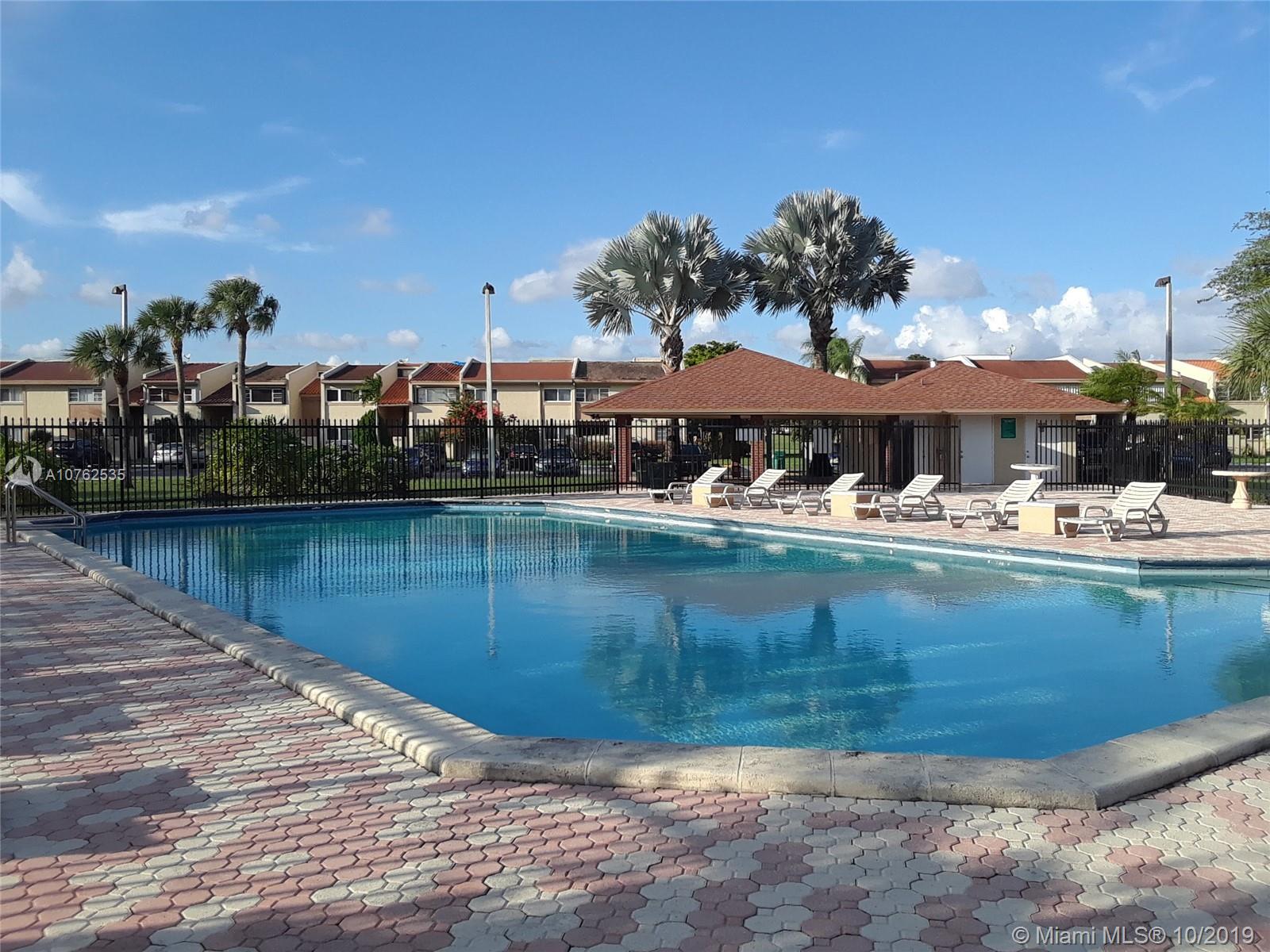 CATALONIA LAKE VILLAS - Residential Lease