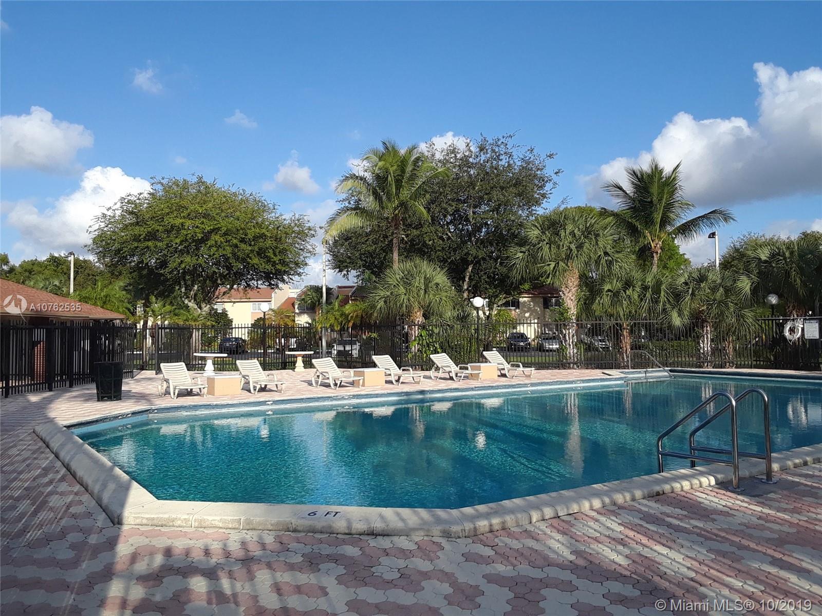 CATALONIA LAKE VILLAS - Residential Lease