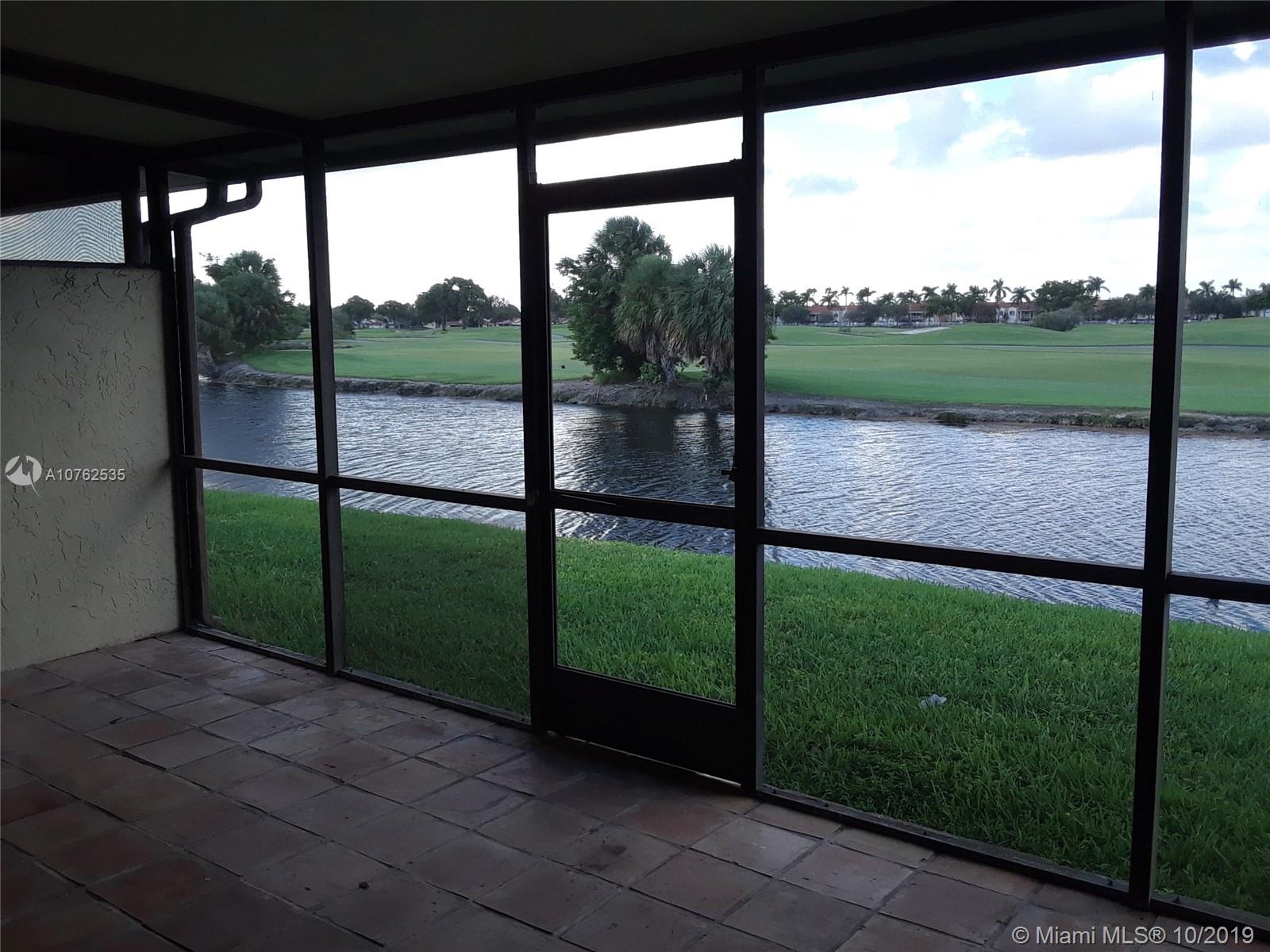 CATALONIA LAKE VILLAS - Residential Lease