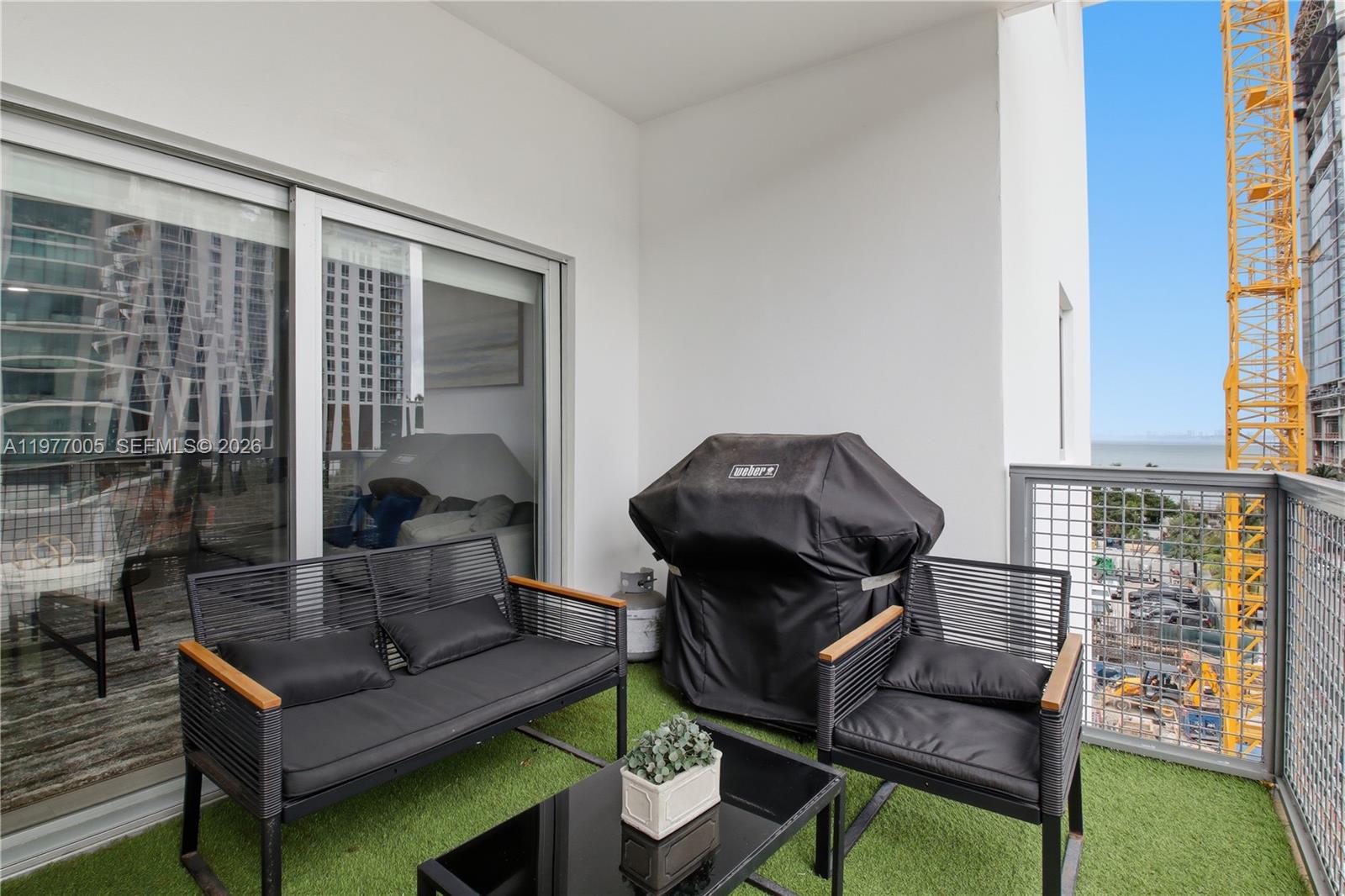 EMILIA CONDO - Residential