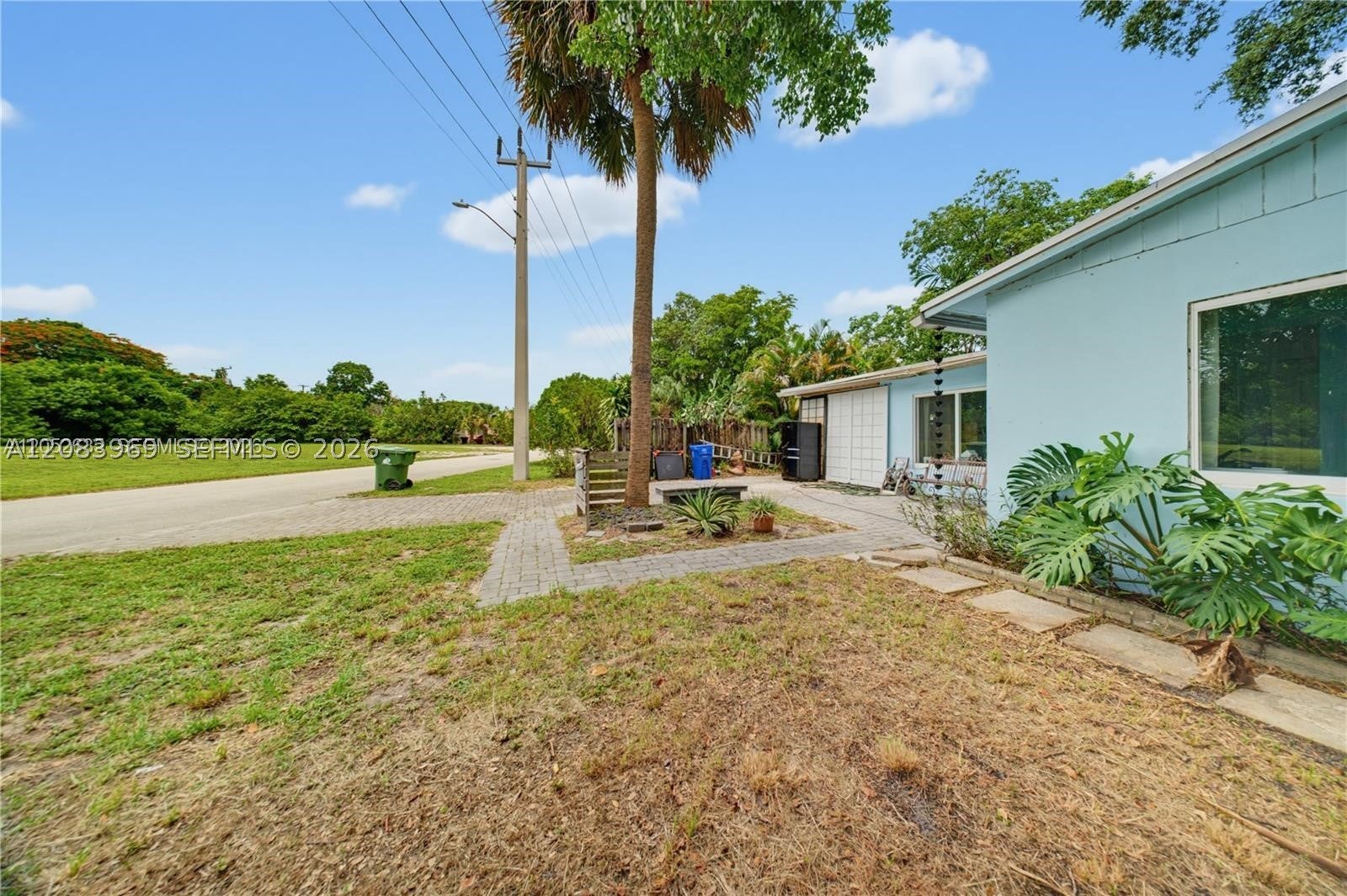 315 SW 19th St