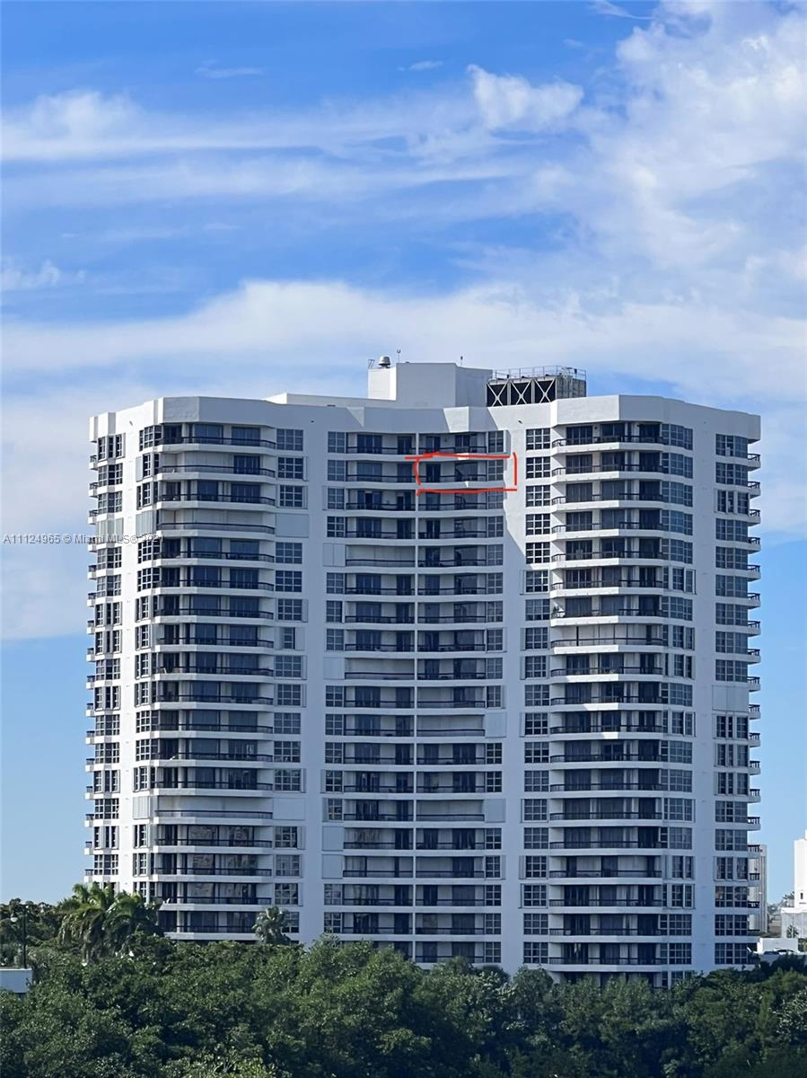 MYSTIC POINTE TOWER 600 C - Residential Lease
