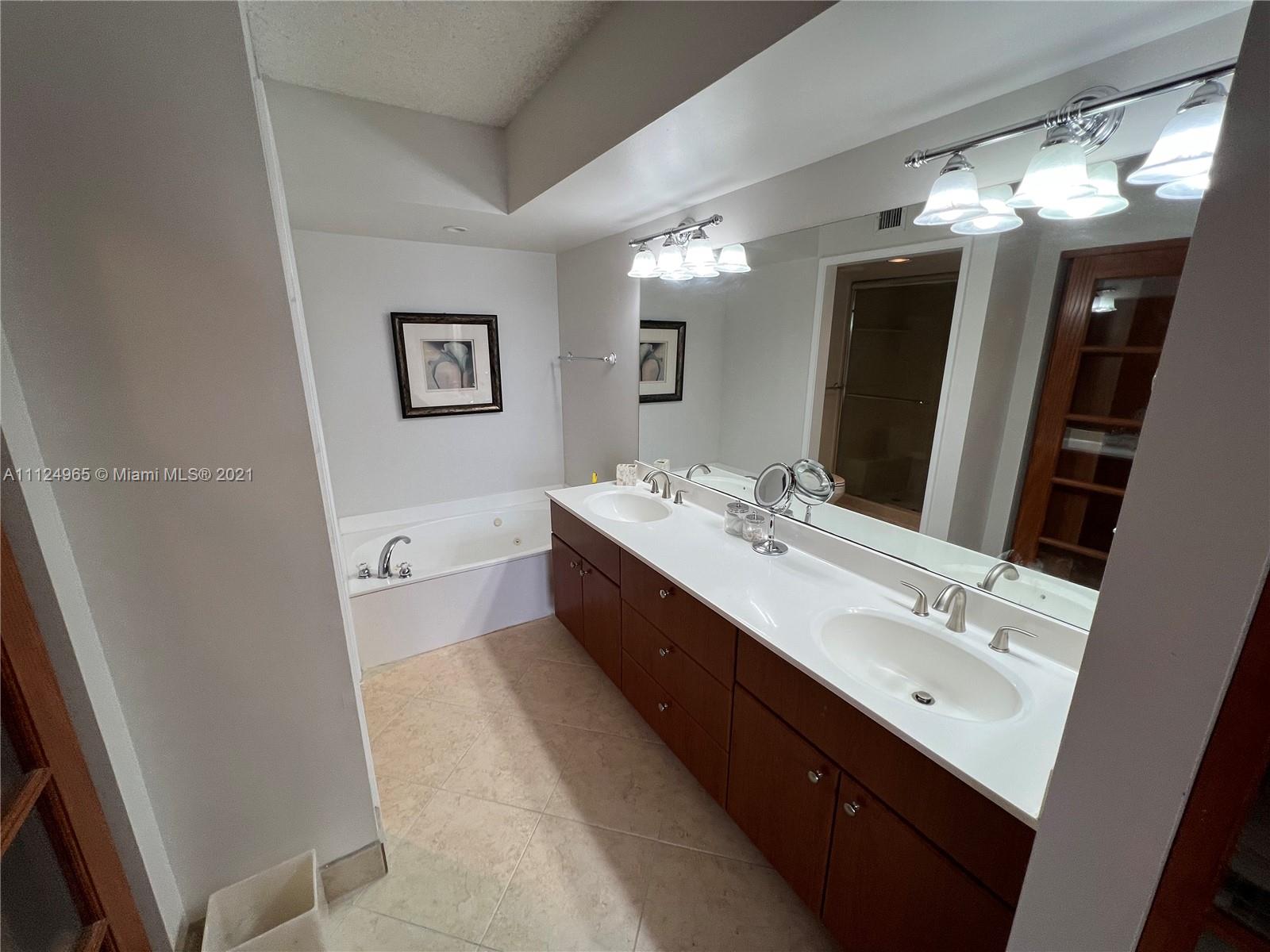 MYSTIC POINTE TOWER 600 C - Residential Lease