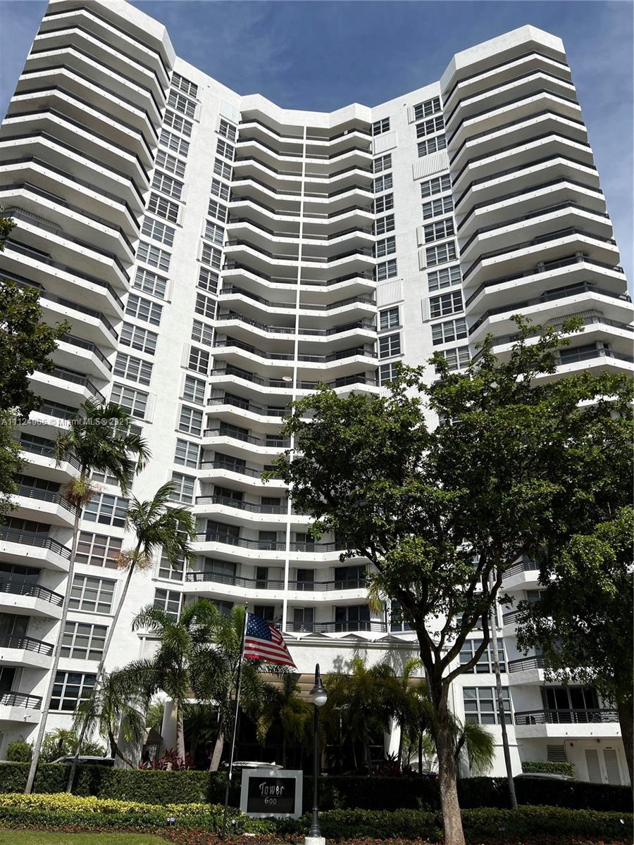 MYSTIC POINTE TOWER 600 C - Residential Lease