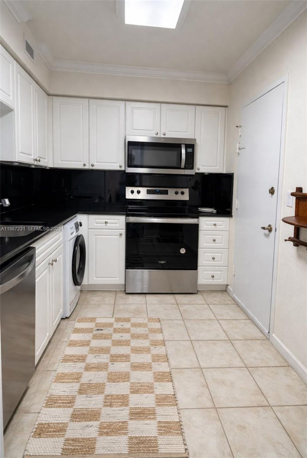 Photo of 2501 S Ocean Dr #629, Hollywood, FL 33019 (MLS # A11987231)