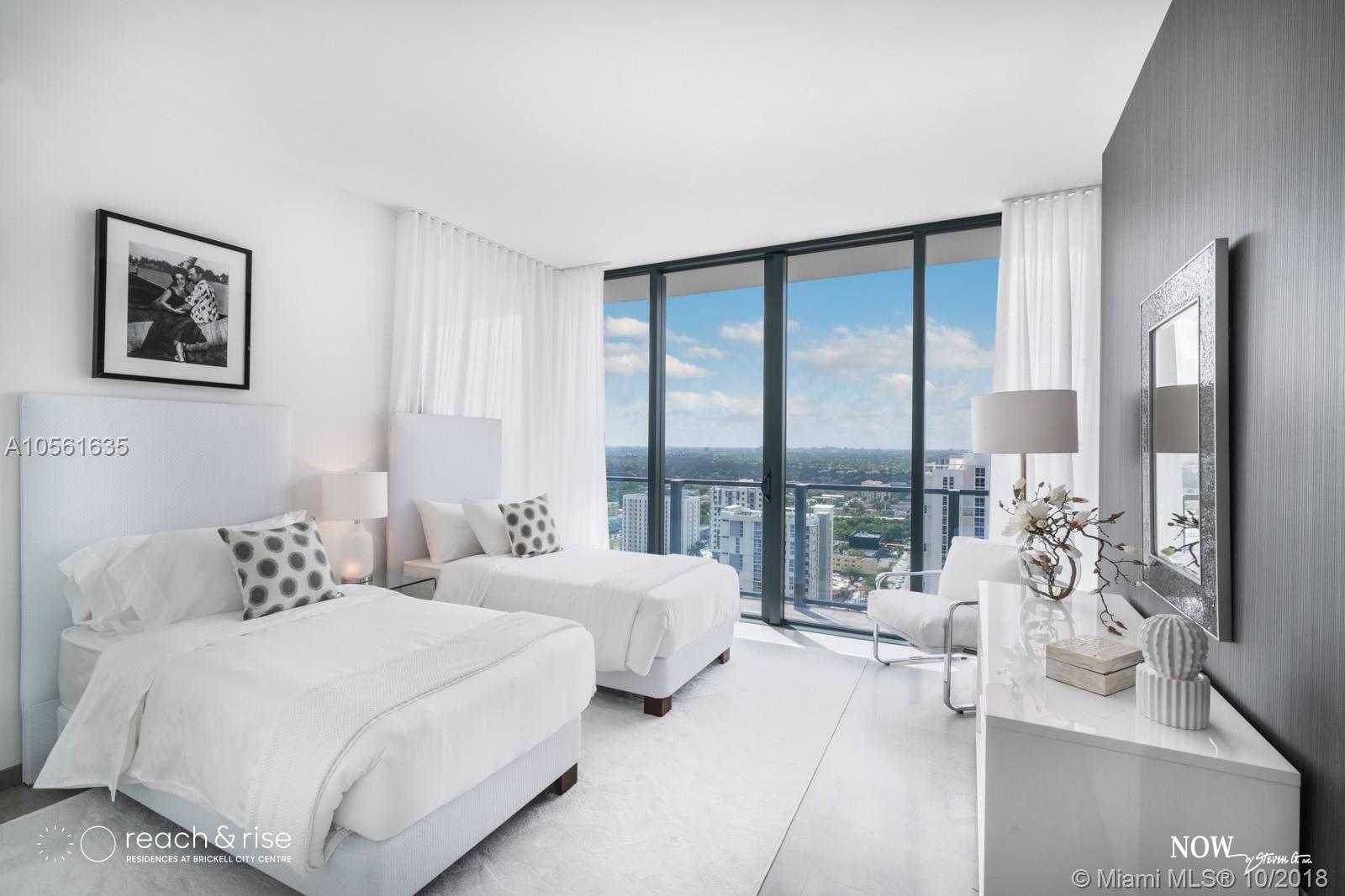 RISE CONDO - Residential