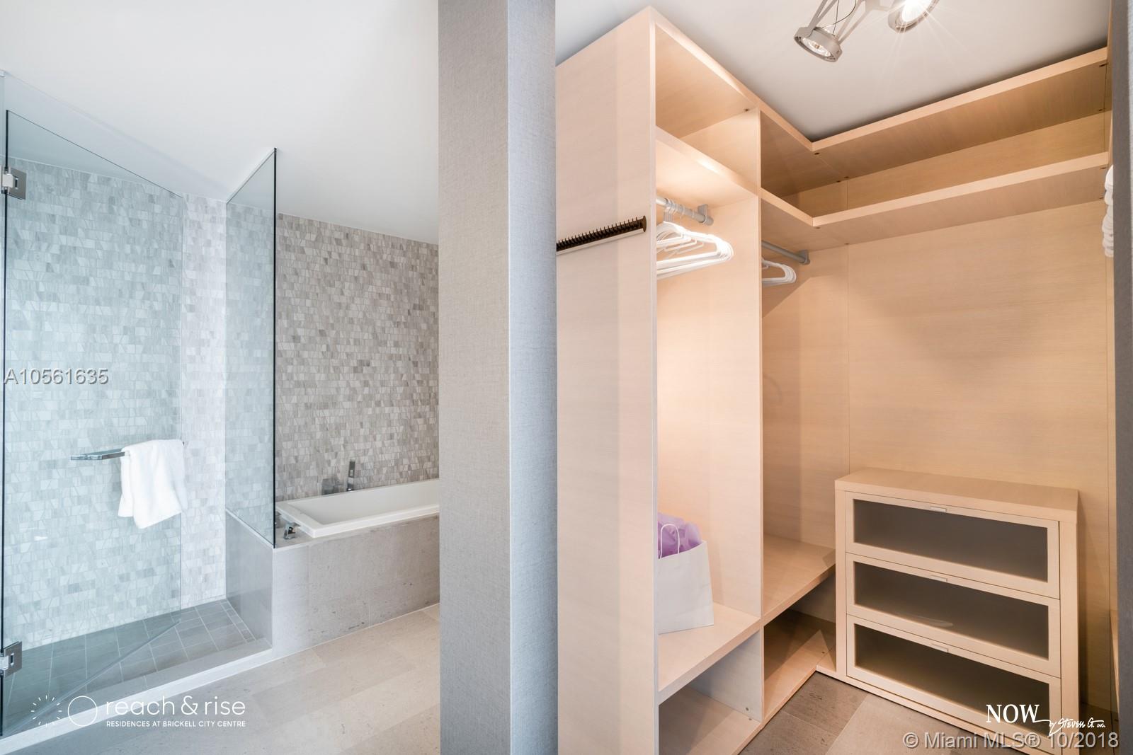 RISE CONDO - Residential