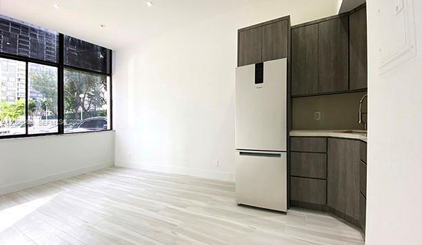 BRICKELL PLACE PHASE II C - Residential