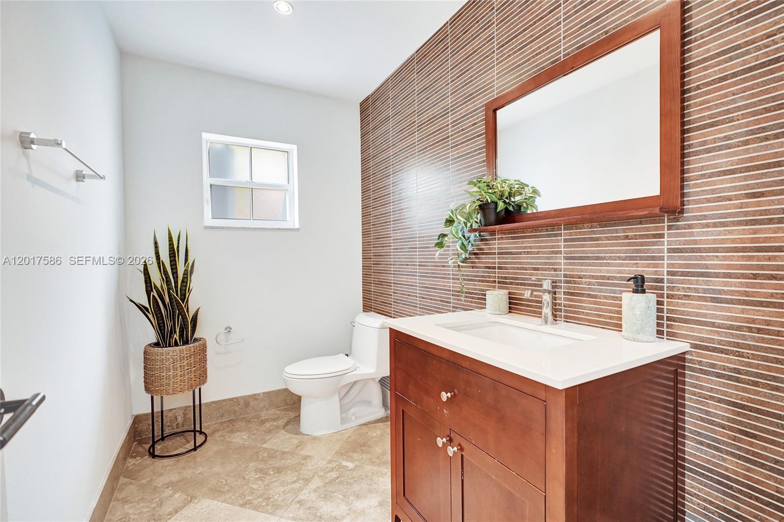DORAL DUNES 1ST ADDN - Residential
