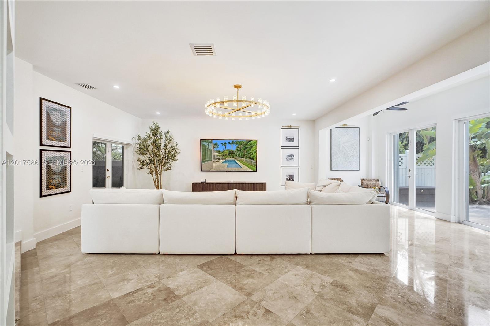 DORAL DUNES 1ST ADDN - Residential
