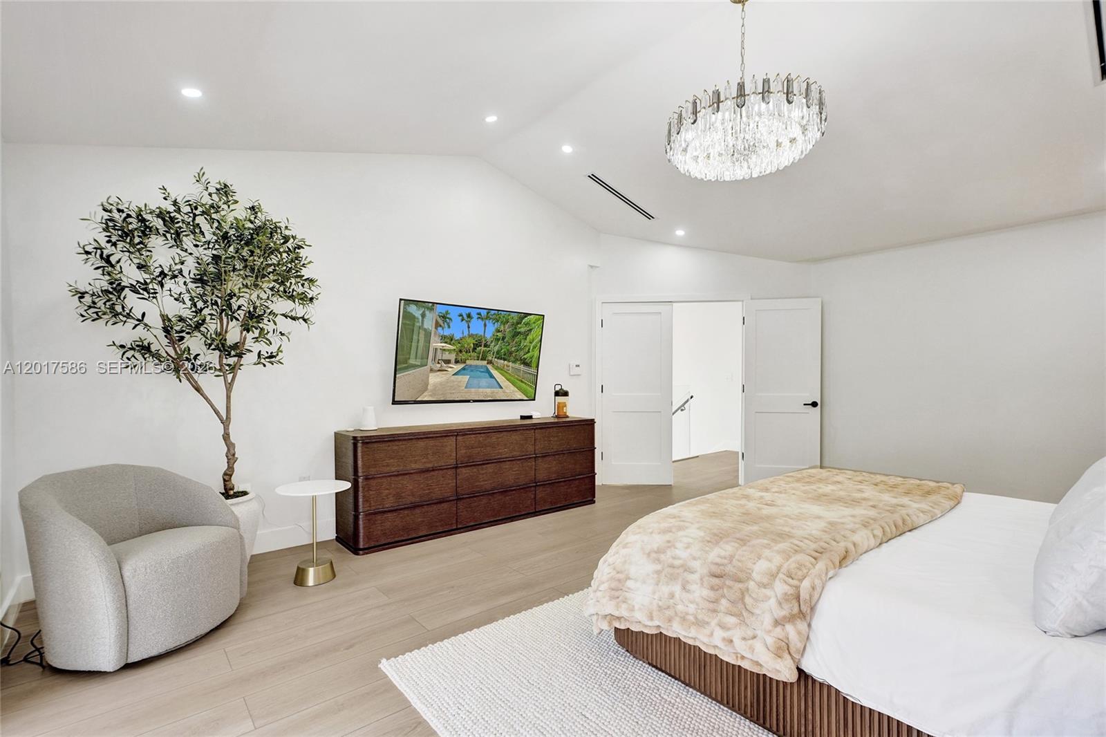 DORAL DUNES 1ST ADDN - Residential