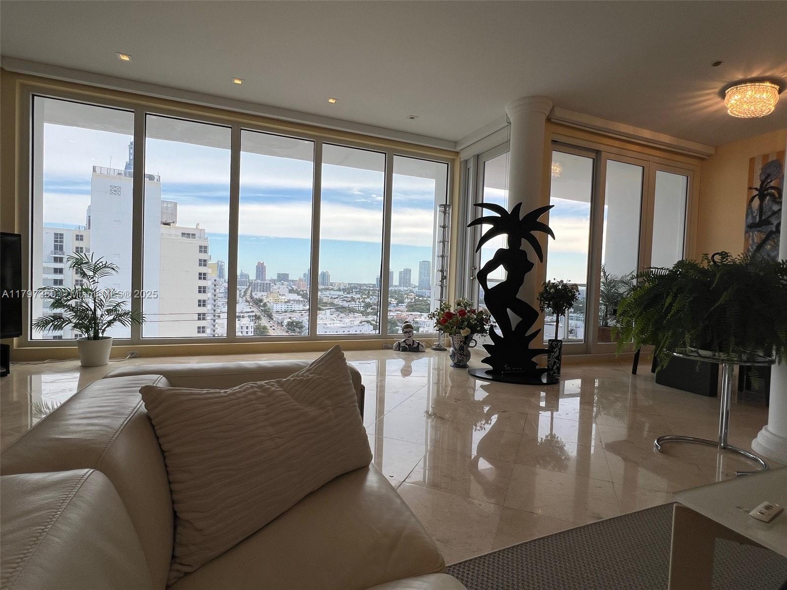 100 Lincoln Rd PH12