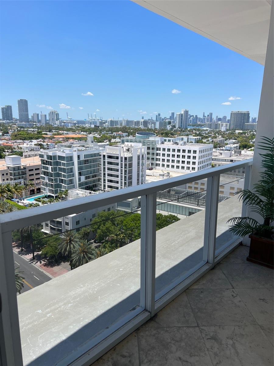 100 Lincoln Rd PH12