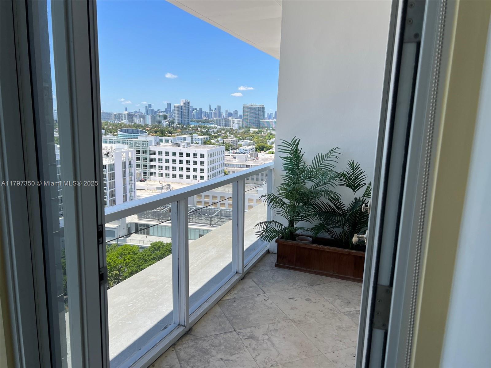 100 Lincoln Rd PH12