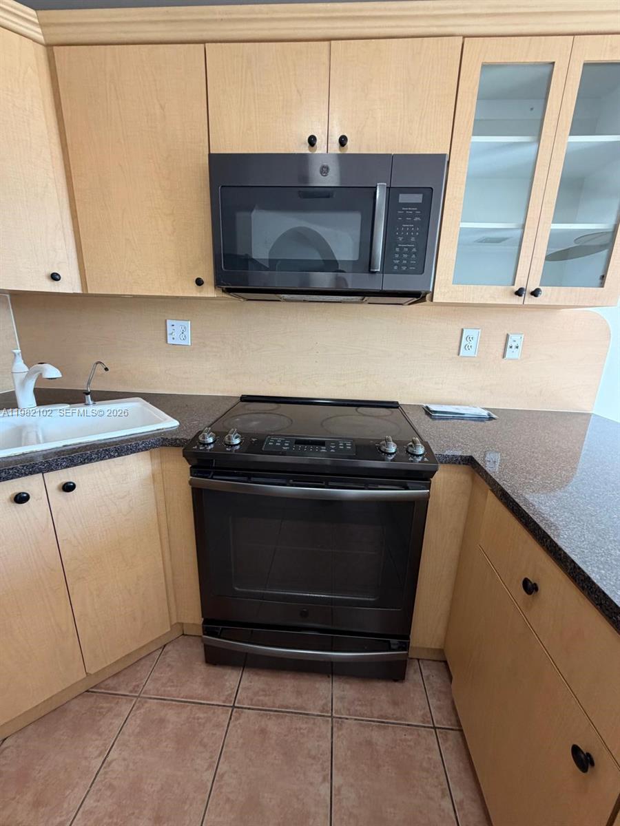 BRISTOL POINTE - Residential Lease