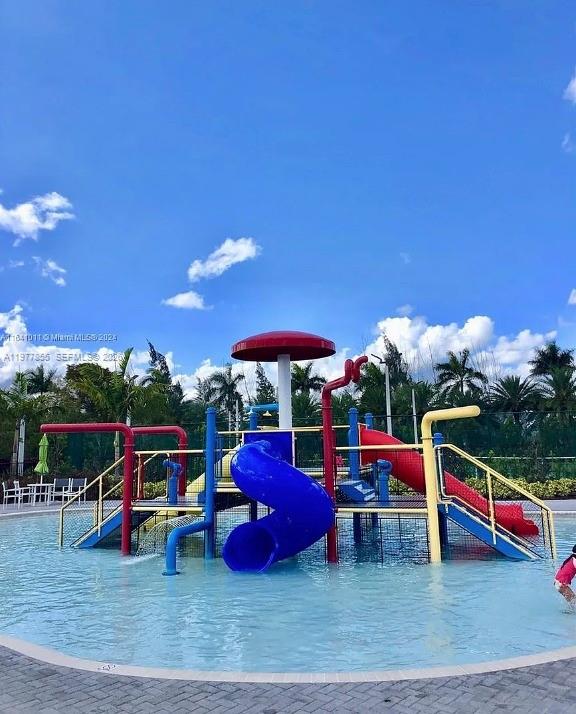 GRAND BAY SOUTH VILLAS - Residential Lease