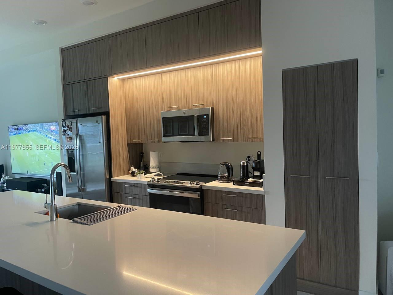 GRAND BAY SOUTH VILLAS - Residential Lease