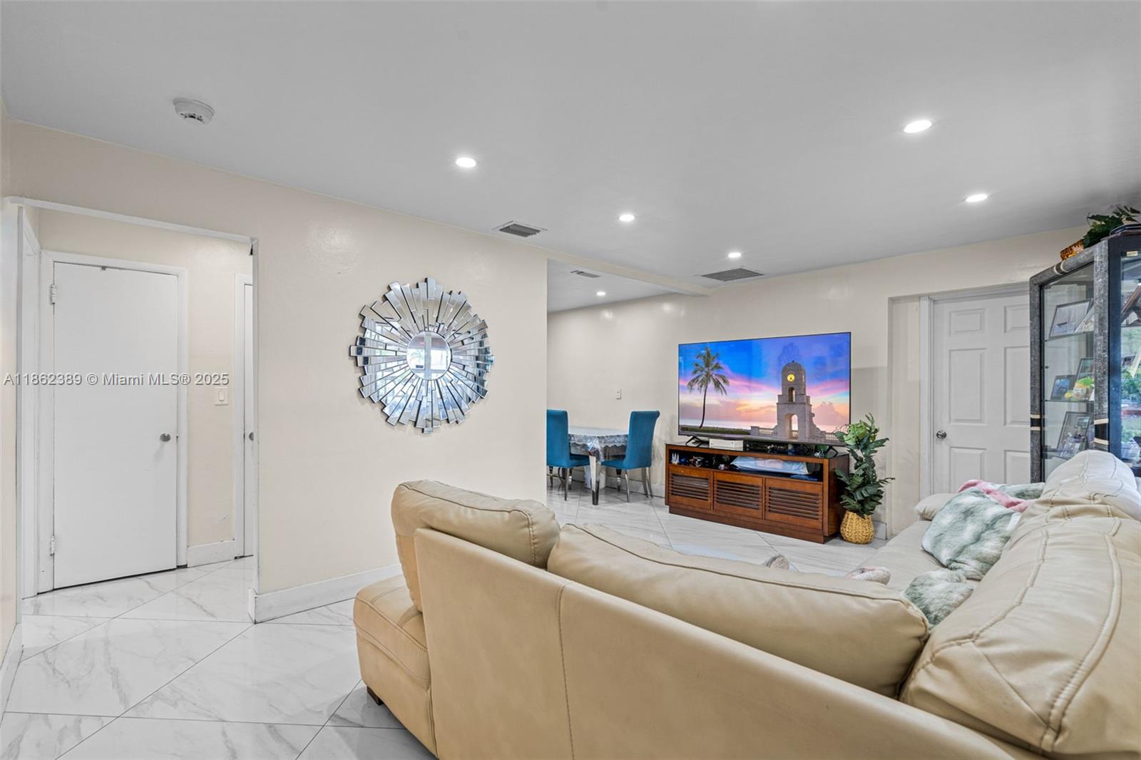 BEVERLY PARK - Residential