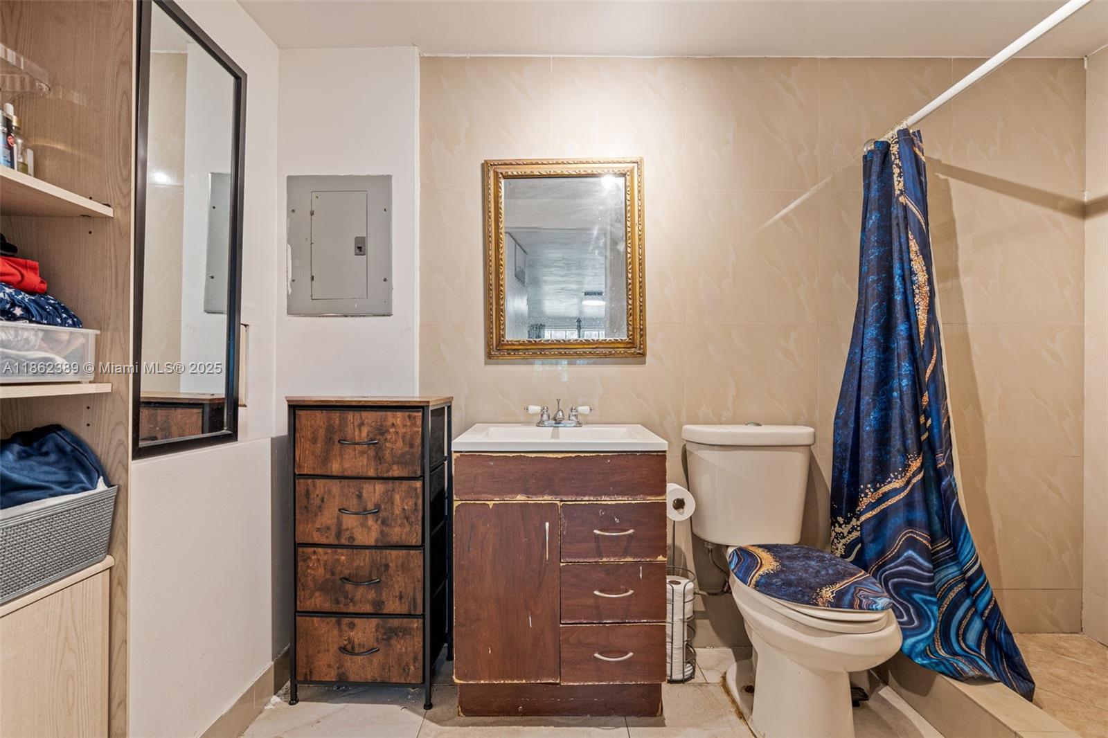 BEVERLY PARK - Residential