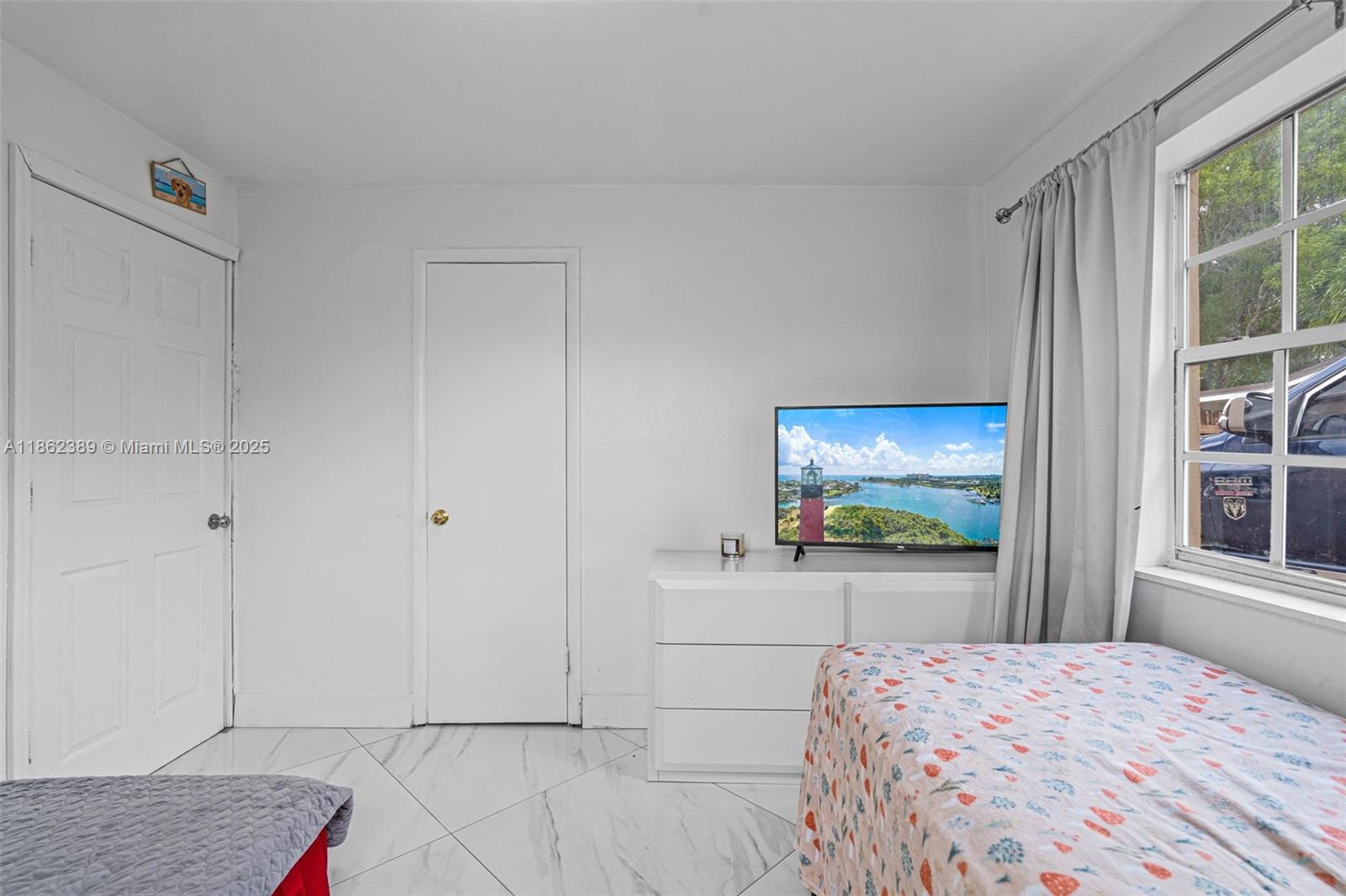 BEVERLY PARK - Residential