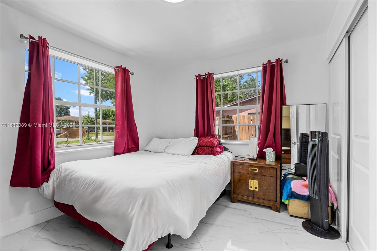 BEVERLY PARK - Residential