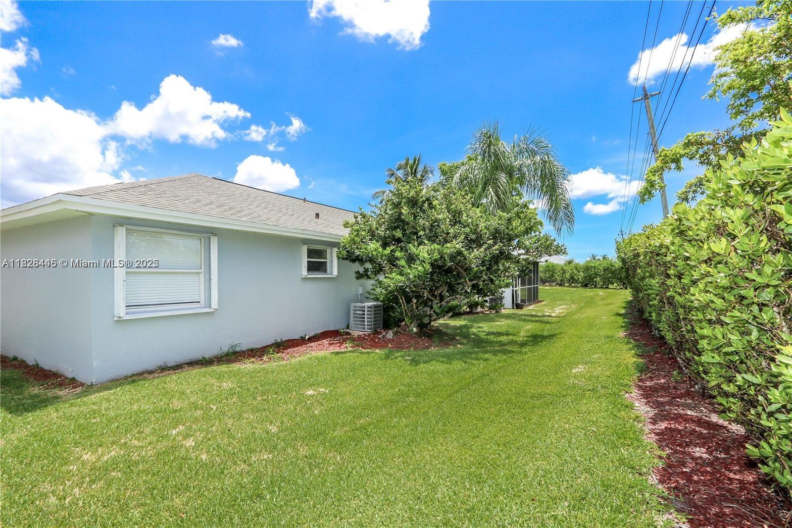 767 SE 22nd Dr