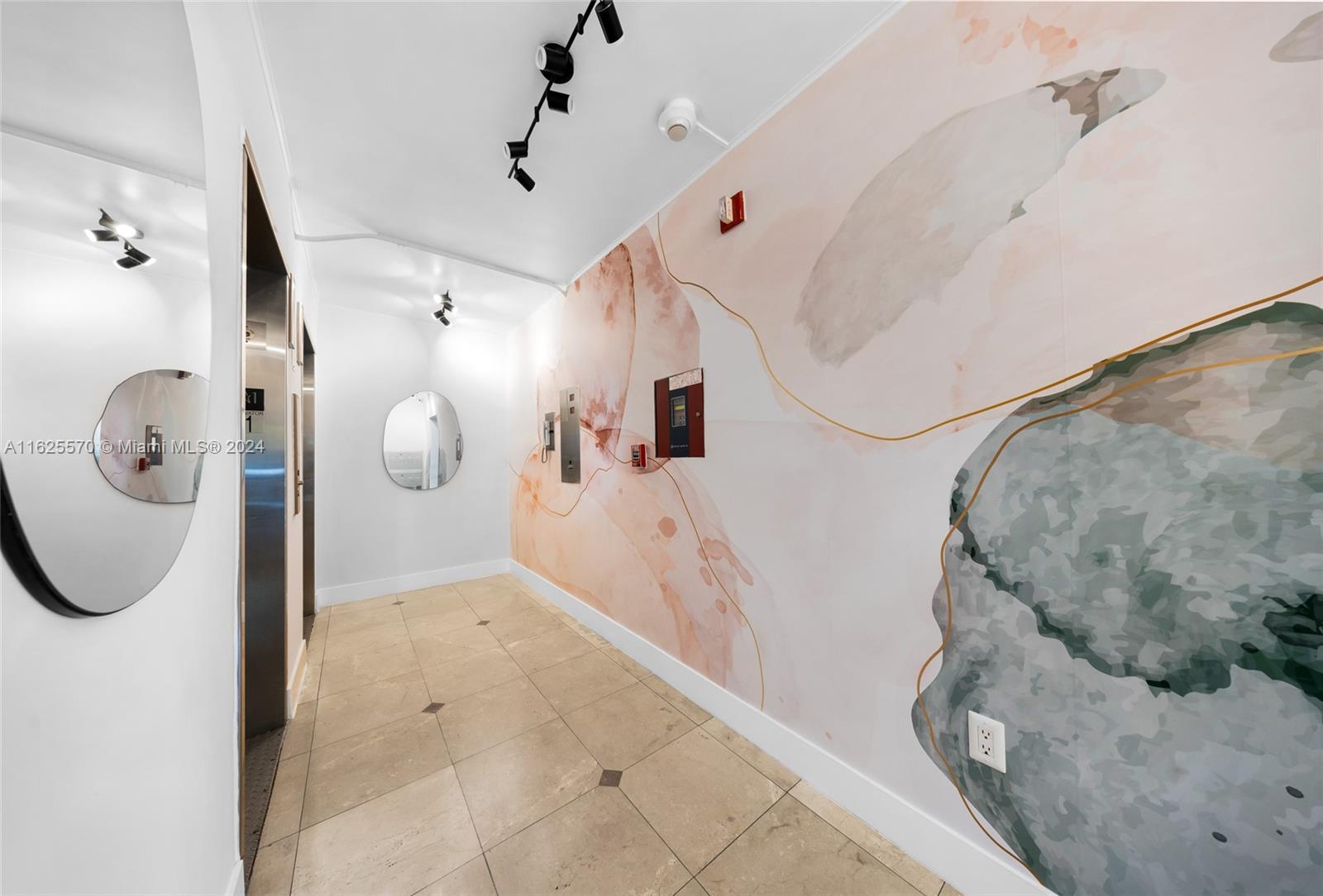 THE KNIGHTSBRIDGE CONDO - Residential