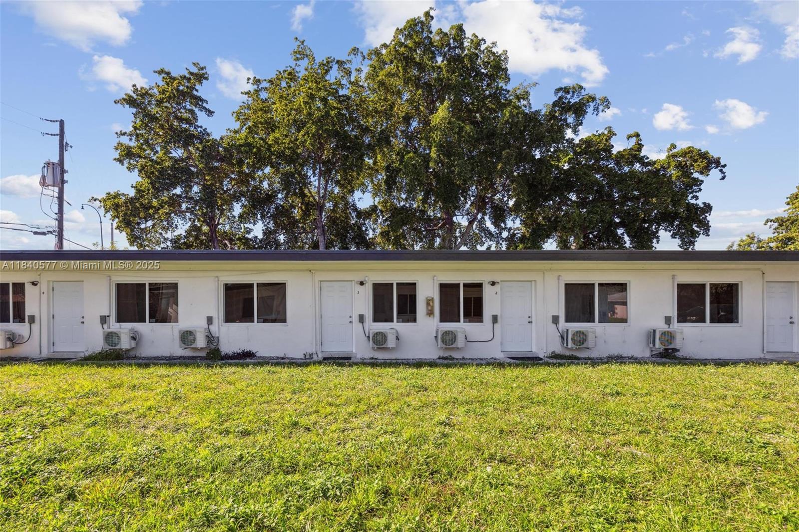 Lauderdale West - Residential Income