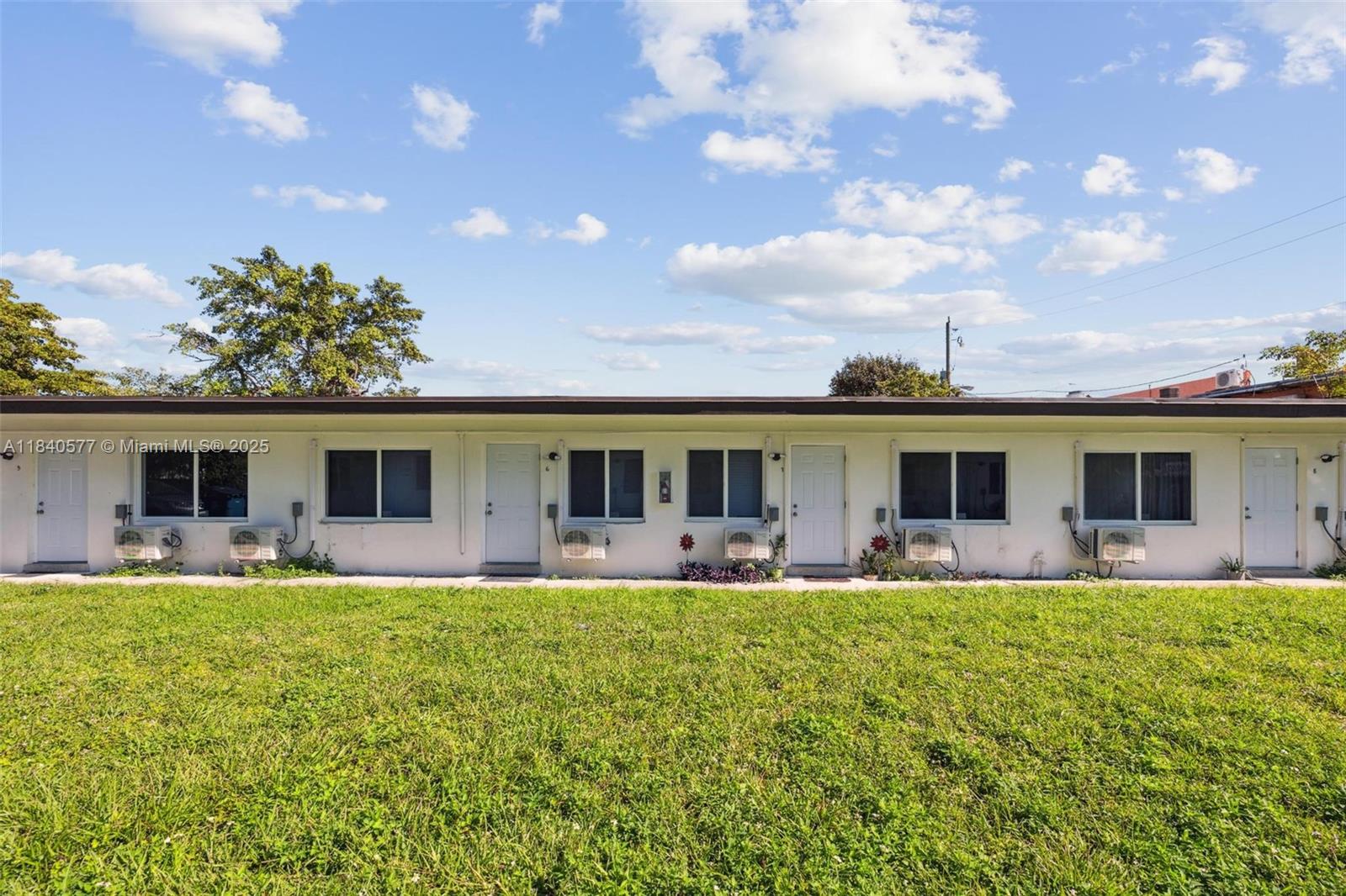 Lauderdale West - Residential Income